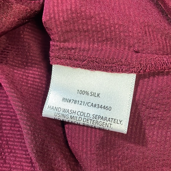 Eileen Fisher womens S Small purple 100% silk button up blouse EUC - Picture 4 of 5